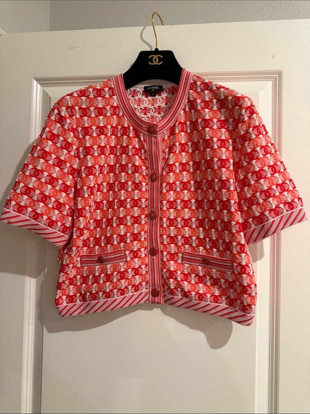 CHANEL Pink+ Red and White Short-Sleeve Tweed Jacket